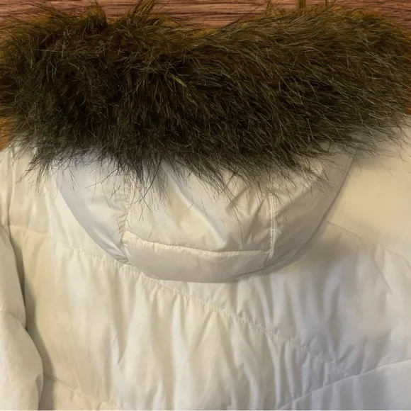 Columbia Women's Sportswear Co Quilted Jacket with Fur Trim Hood XL White - Picture 7 of 16